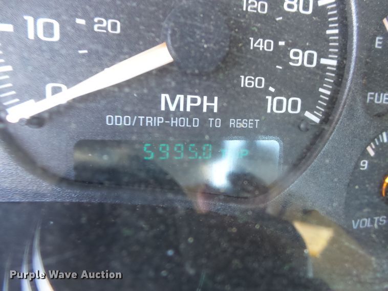 image for item DH7857 2002 Chevrolet S10 pickup truck