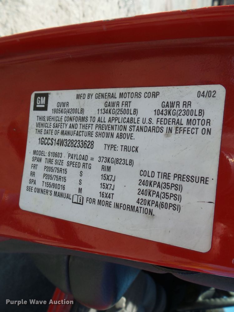 image for item DH7857 2002 Chevrolet S10 pickup truck