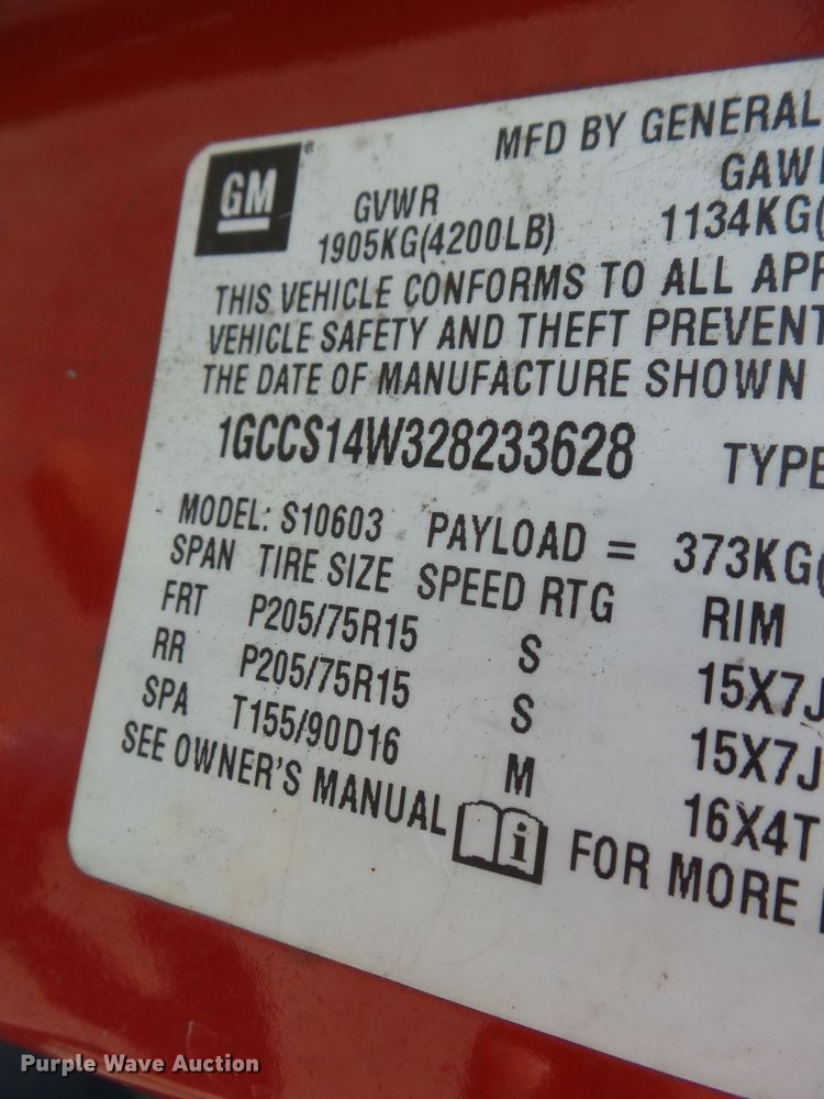 image for item DH7857 2002 Chevrolet S10 pickup truck