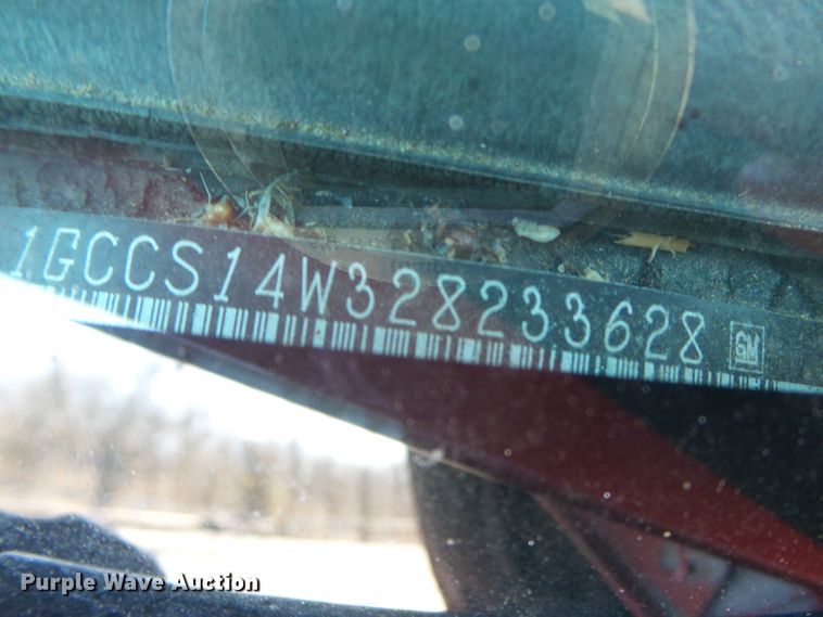 image for item DH7857 2002 Chevrolet S10 pickup truck