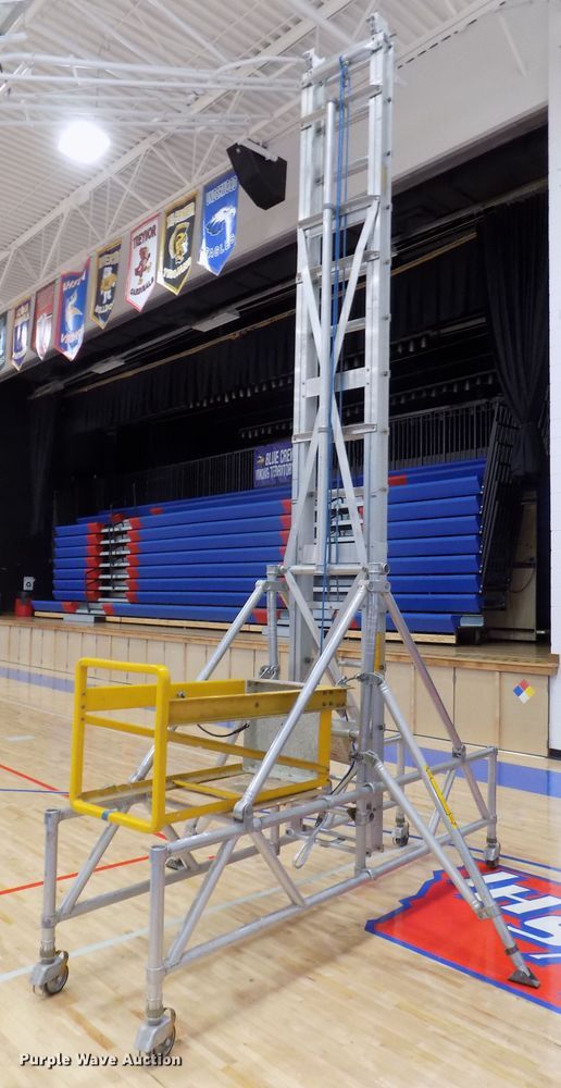 image for item DO9406 Up Right 524 Tallescope vertical lift