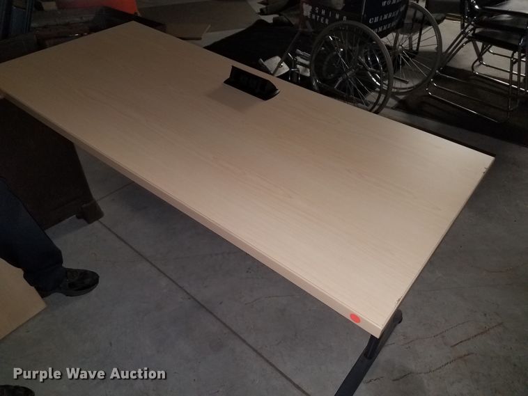 image for item DO9407 Office furniture