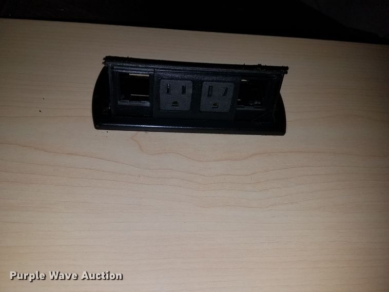 image for item DO9407 Office furniture