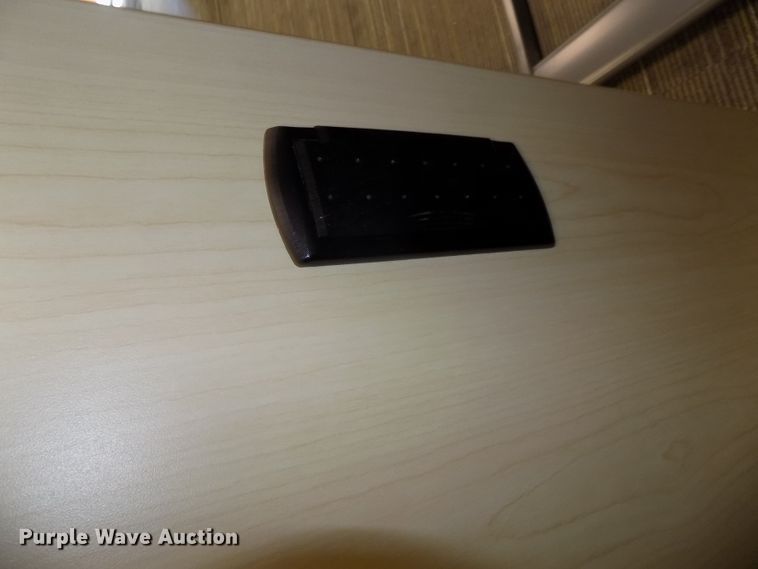 image for item DO9407 Office furniture