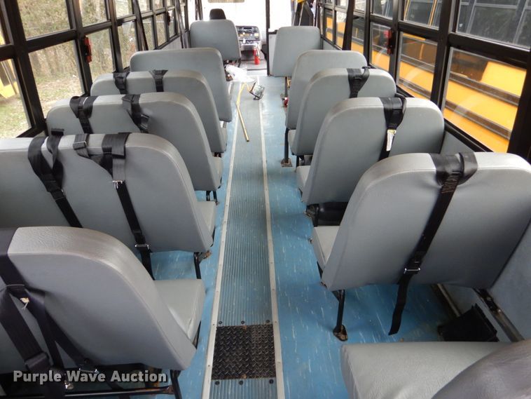 image for item EC9187 2008 Freightliner 310TS school bus