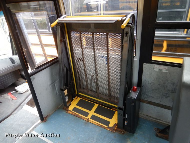 image for item EC9187 2008 Freightliner 310TS school bus