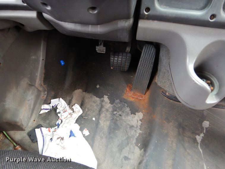 image for item EC9187 2008 Freightliner 310TS school bus