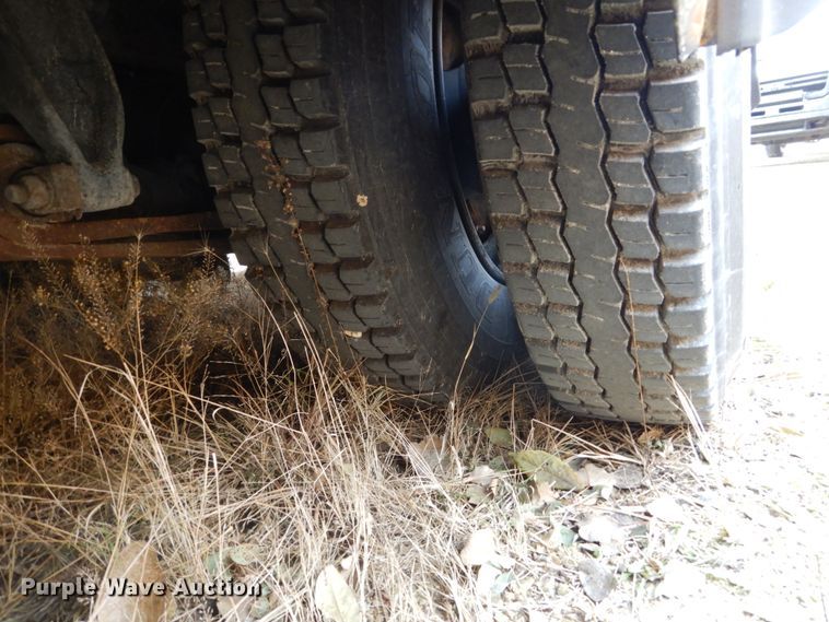 image for item EC9187 2008 Freightliner 310TS school bus