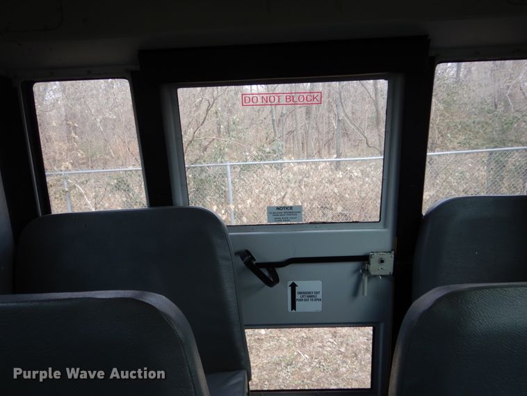 image for item EC9189 2007 Freightliner Thomas school bus