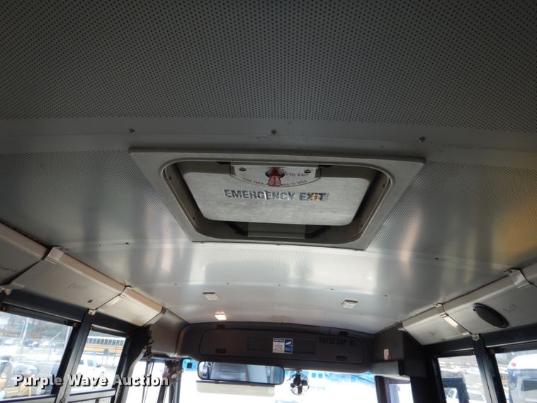 image for item EC9189 2007 Freightliner Thomas school bus