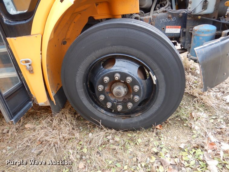 image for item EC9189 2007 Freightliner Thomas school bus