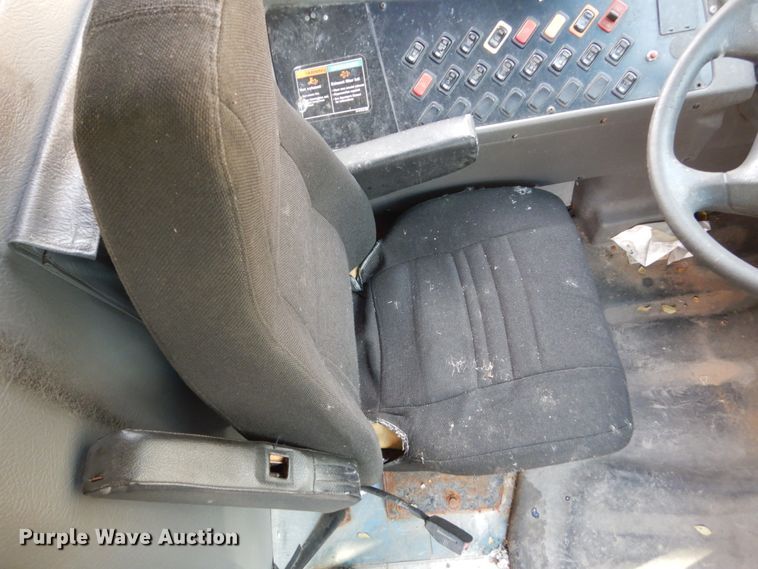 image for item EC9193 2008 Freightliner 310TS Thomas school bus