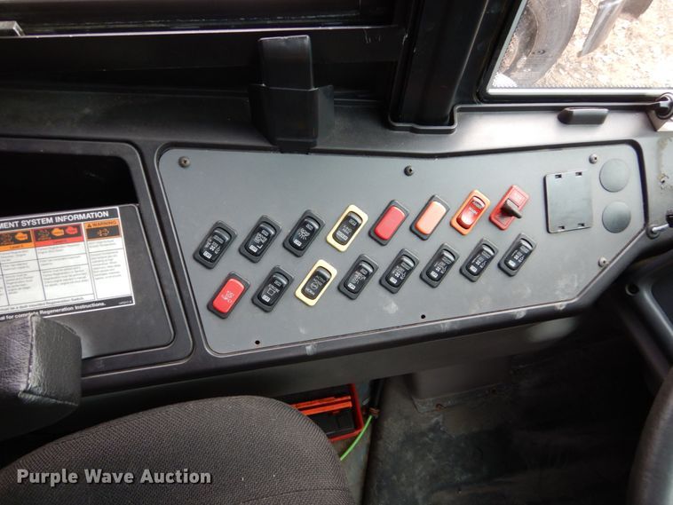 image for item EC9195 2009 Freightliner 310TS Thomas school bus