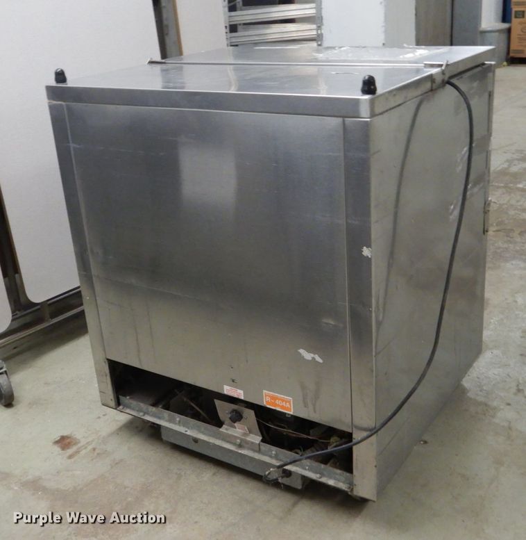 image for item EC9214 Beverage-Air cooler