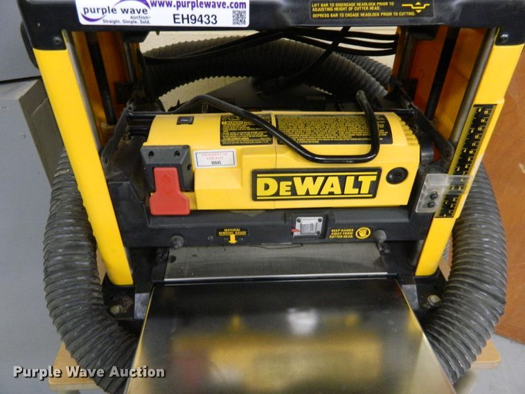 DeWalt DW733 planer in Mankato, KS Item EH9433 sold Purple Wave