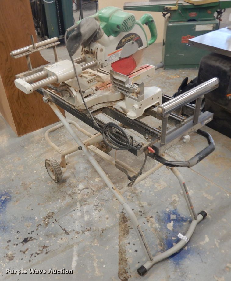 Hitachi C10FSH miter saw in White City, KS Item ER9857 sold Purple Wave