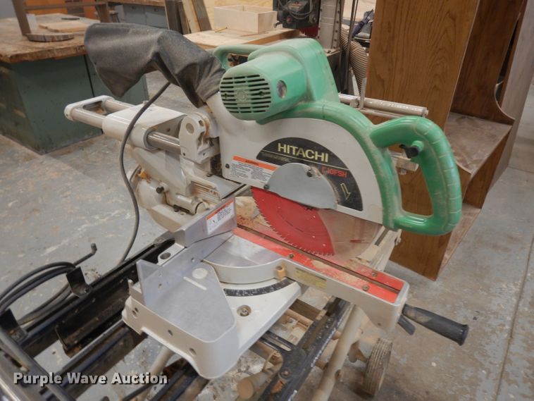Hitachi C10FSH miter saw in White City, KS Item ER9857 sold Purple Wave