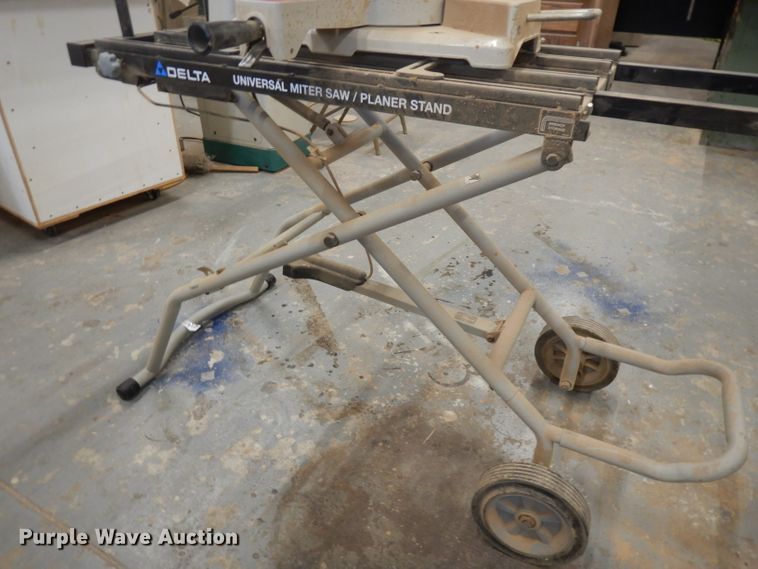 Hitachi C10FSH miter saw in White City, KS Item ER9857 sold Purple Wave