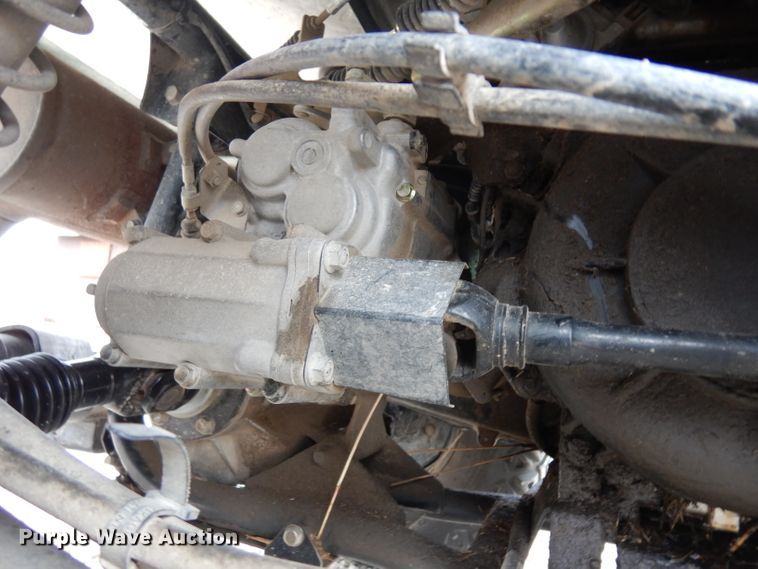 image for item ER9867 2005 Kawasaki Mule 3010 utility vehicle