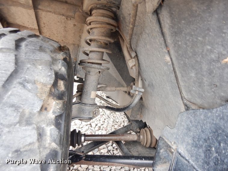 image for item ER9867 2005 Kawasaki Mule 3010 utility vehicle