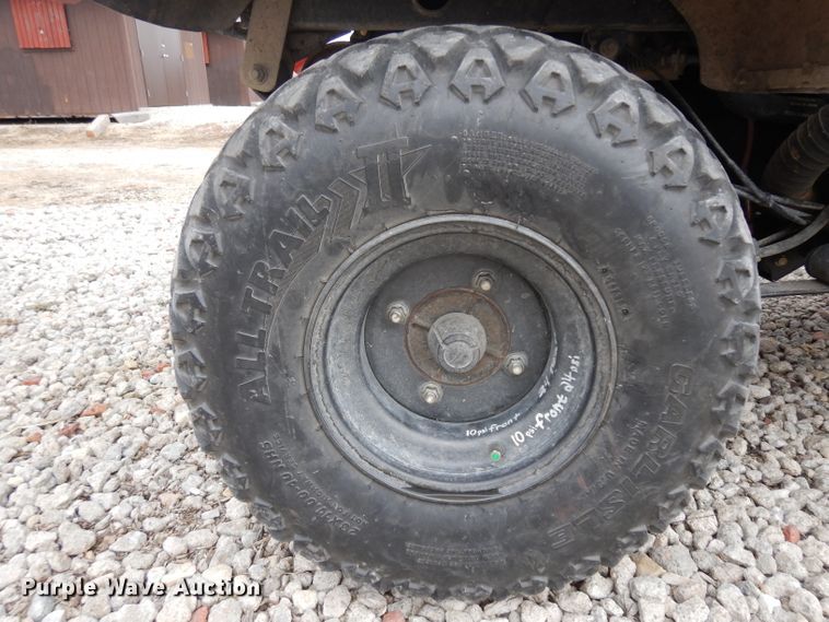 image for item ER9867 2005 Kawasaki Mule 3010 utility vehicle