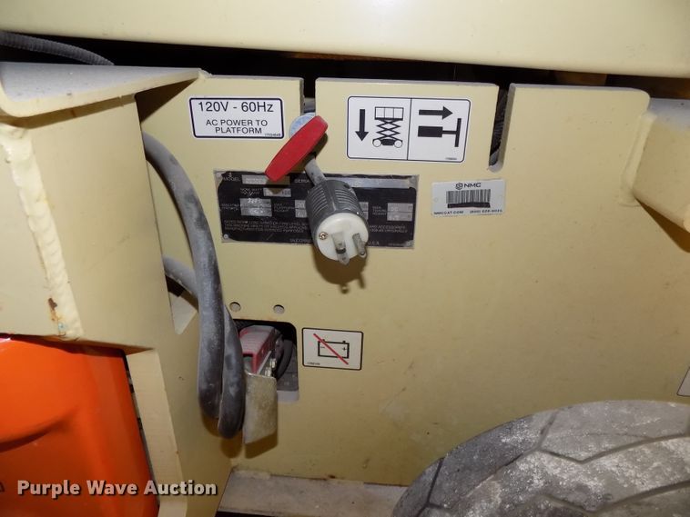 image for item ER9886 2006 JLG 2030ES scissor lift