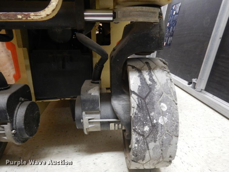 image for item ER9886 2006 JLG 2030ES scissor lift