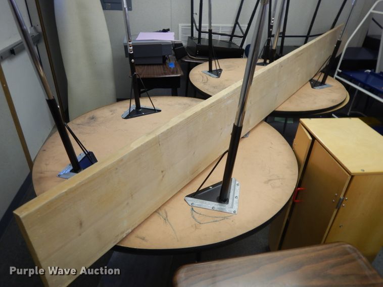 image for item ER9887 (4) round tables