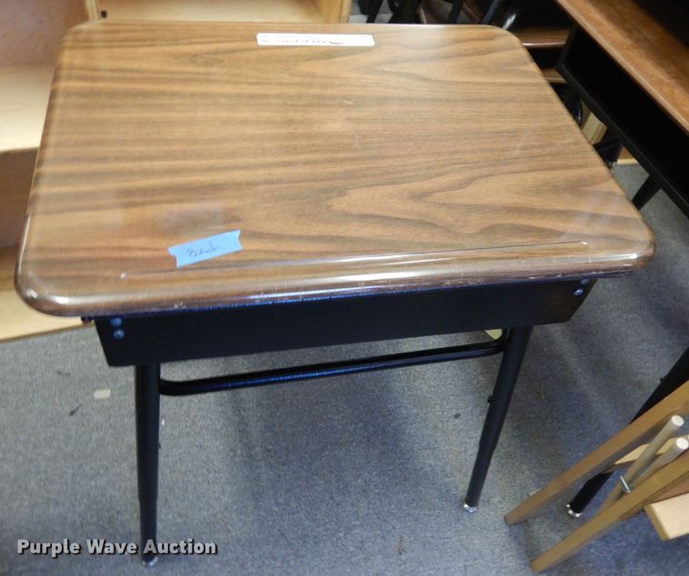 image for item ER9889 Approximately 24 desks
