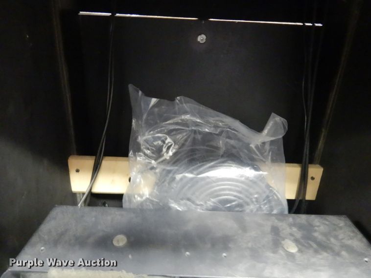 image for item ER9892 Peavey sound equipment