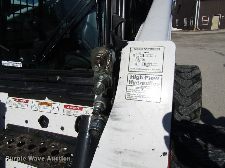 image for item FD9348 2008 Bobcat S300 skid steer