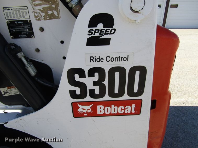 image for item FD9348 2008 Bobcat S300 skid steer