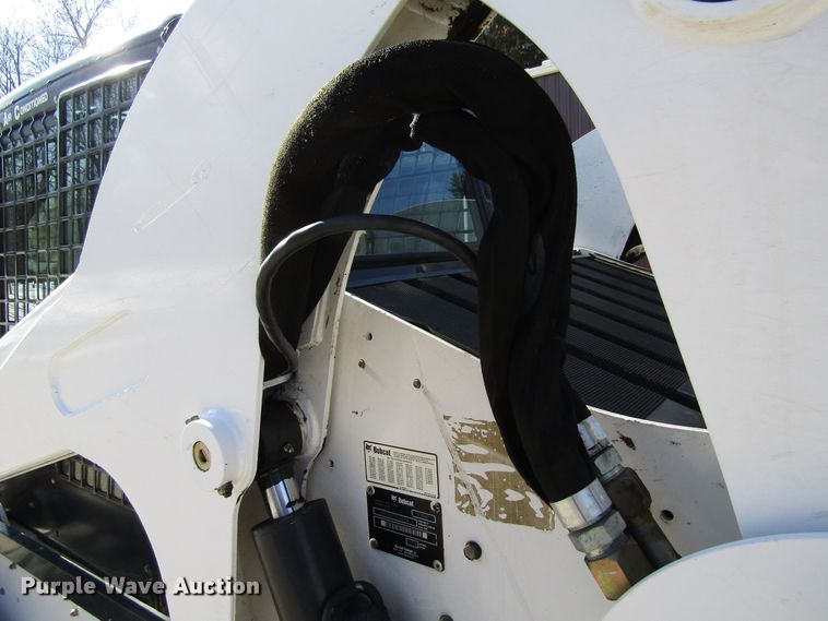 image for item FD9348 2008 Bobcat S300 skid steer