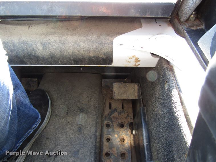 image for item FD9348 2008 Bobcat S300 skid steer