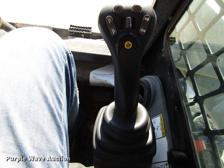 image for item FD9348 2008 Bobcat S300 skid steer