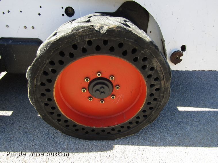 image for item FD9348 2008 Bobcat S300 skid steer