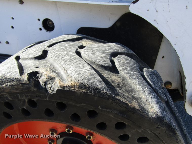 image for item FD9348 2008 Bobcat S300 skid steer