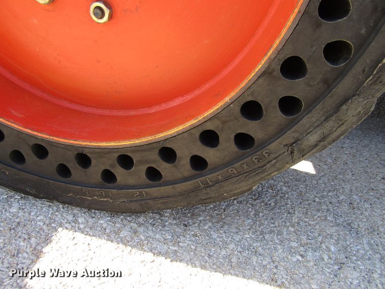 image for item FD9348 2008 Bobcat S300 skid steer