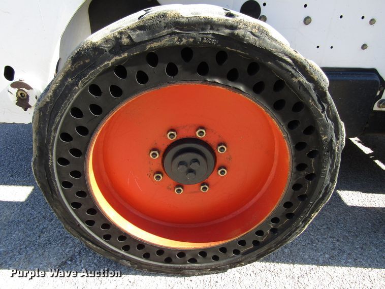 image for item FD9348 2008 Bobcat S300 skid steer