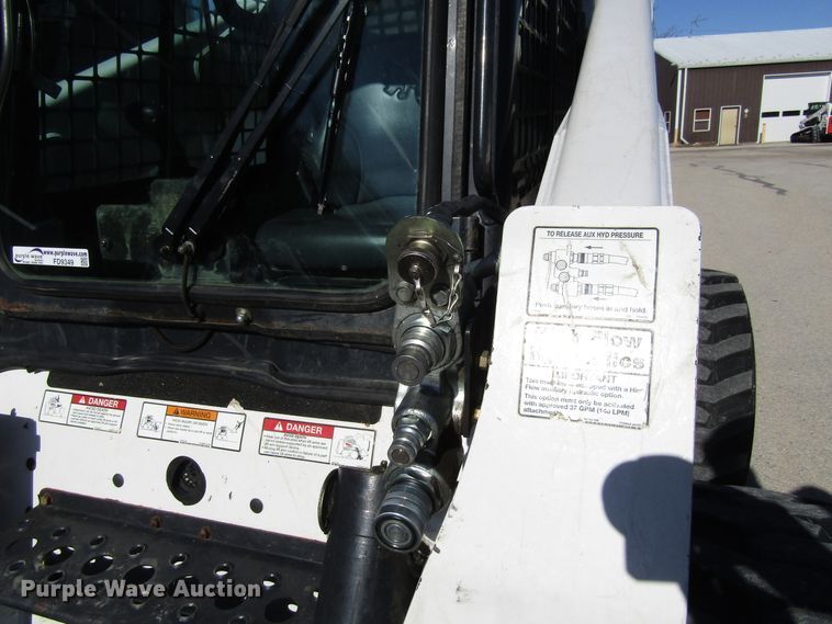 image for item FD9349 2008 Bobcat S300 skid steer