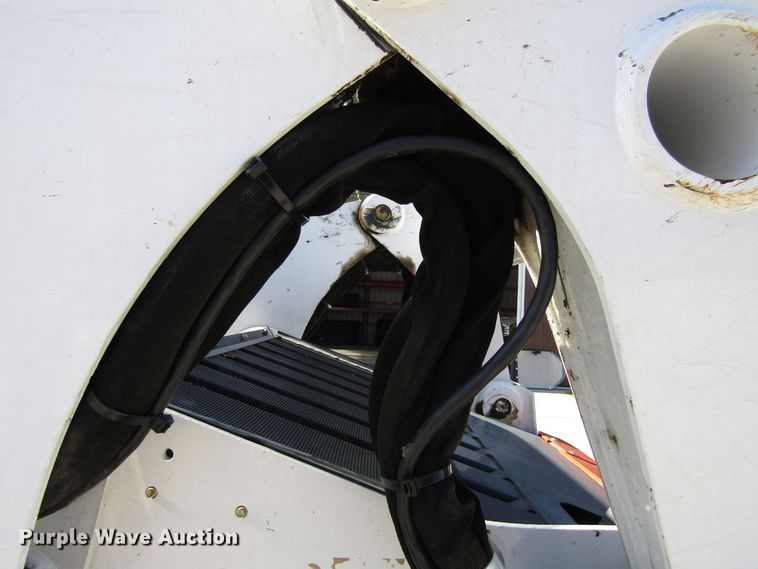 image for item FD9349 2008 Bobcat S300 skid steer