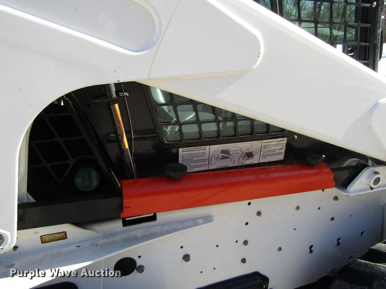 image for item FD9349 2008 Bobcat S300 skid steer