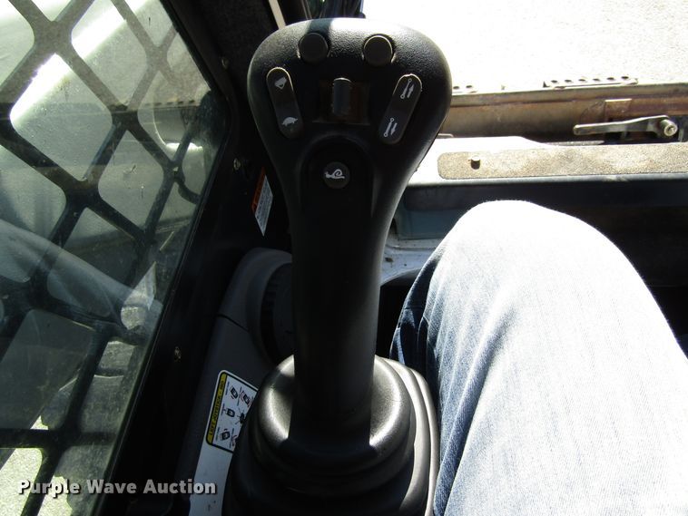 image for item FD9349 2008 Bobcat S300 skid steer