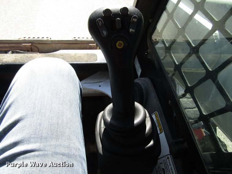 image for item FD9349 2008 Bobcat S300 skid steer