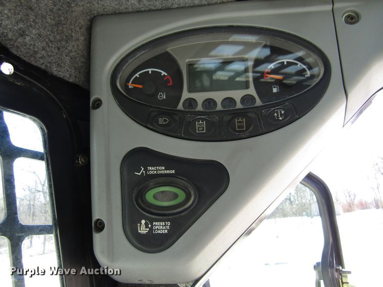 image for item FD9349 2008 Bobcat S300 skid steer