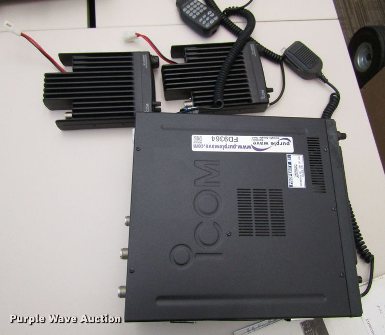 image for item FD9364 (3) iCom Amateur radio
