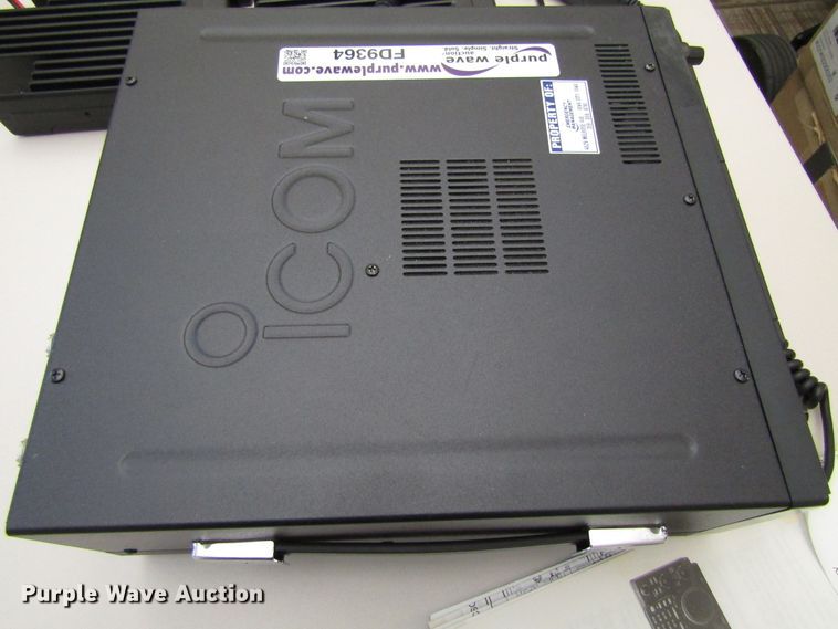image for item FD9364 (3) iCom Amateur radio