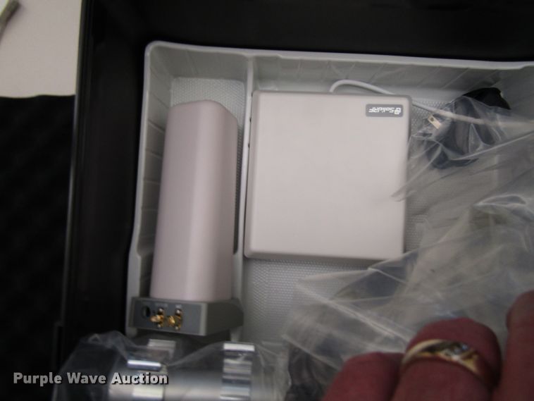 image for item FD9365 SolidRF internal cell phone booster