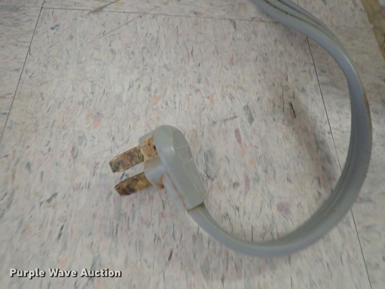 image for item FF9363 Restaurant equipment