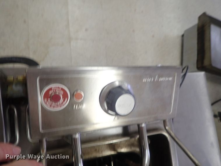 image for item FF9363 Restaurant equipment